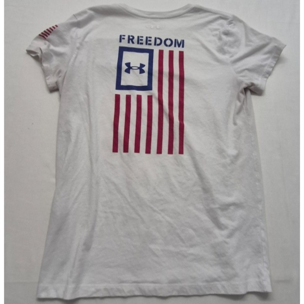 Under Armor men's white loose fit American Flag graphic t-shirt two sided sz. M